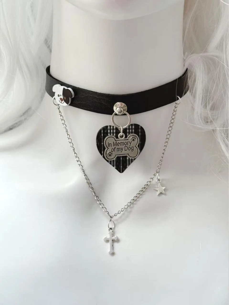 New Heart Pendant Tassel Dark Leather Necklace Choker Niche Sweet Cool Collarbone Chain Performance Matching