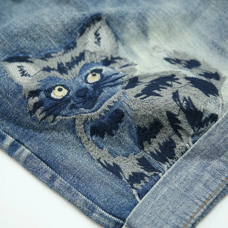 2021 Summer Women Cute Sweet Embroidery Cat Ripped Pocket Elastic Waist Casual Bleached Denim Shorts Female Washed Jeans Shorts