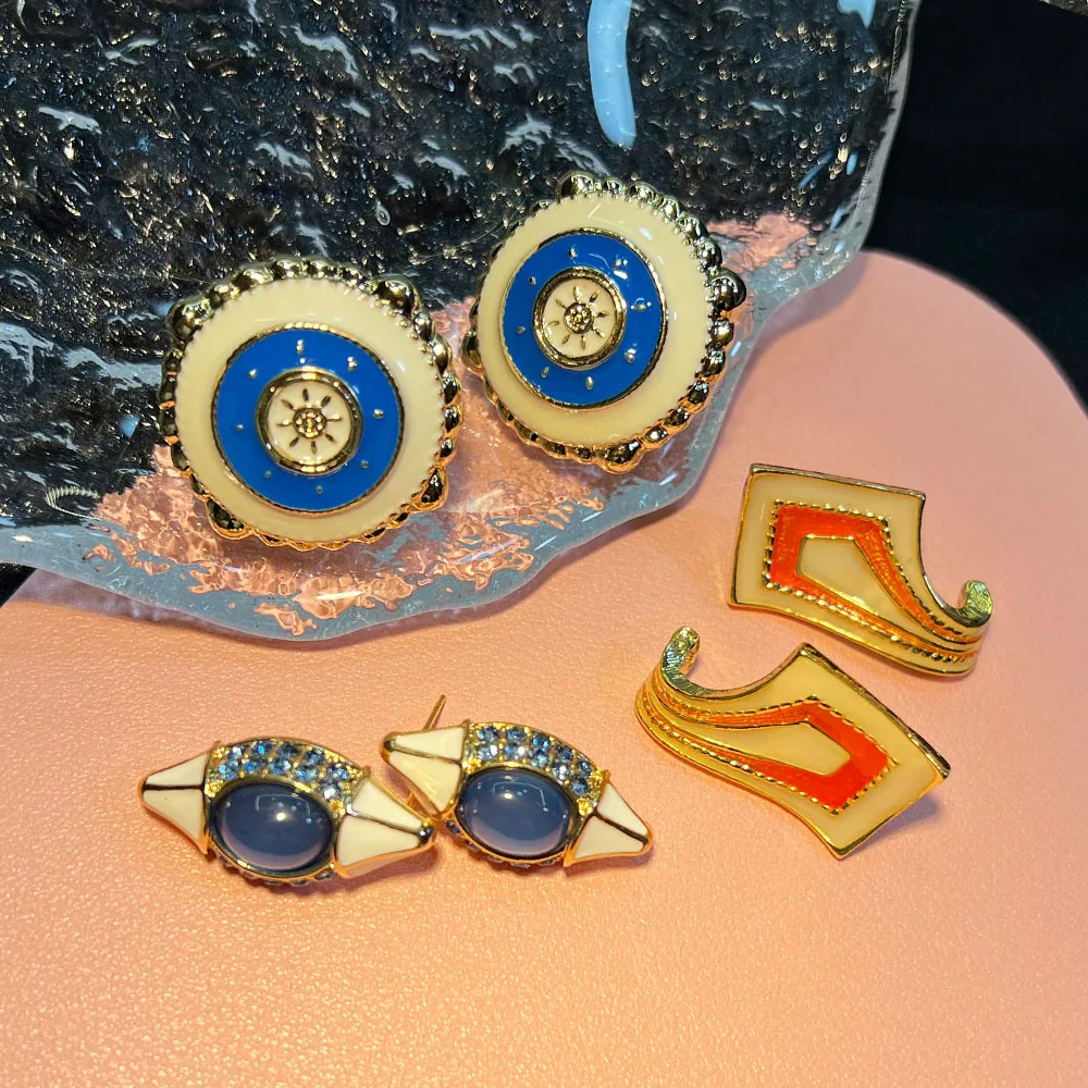 Baroque French vintage earrings, copper-plated, real gold, oil drops, real gold marking, light luxury vintage earrings
