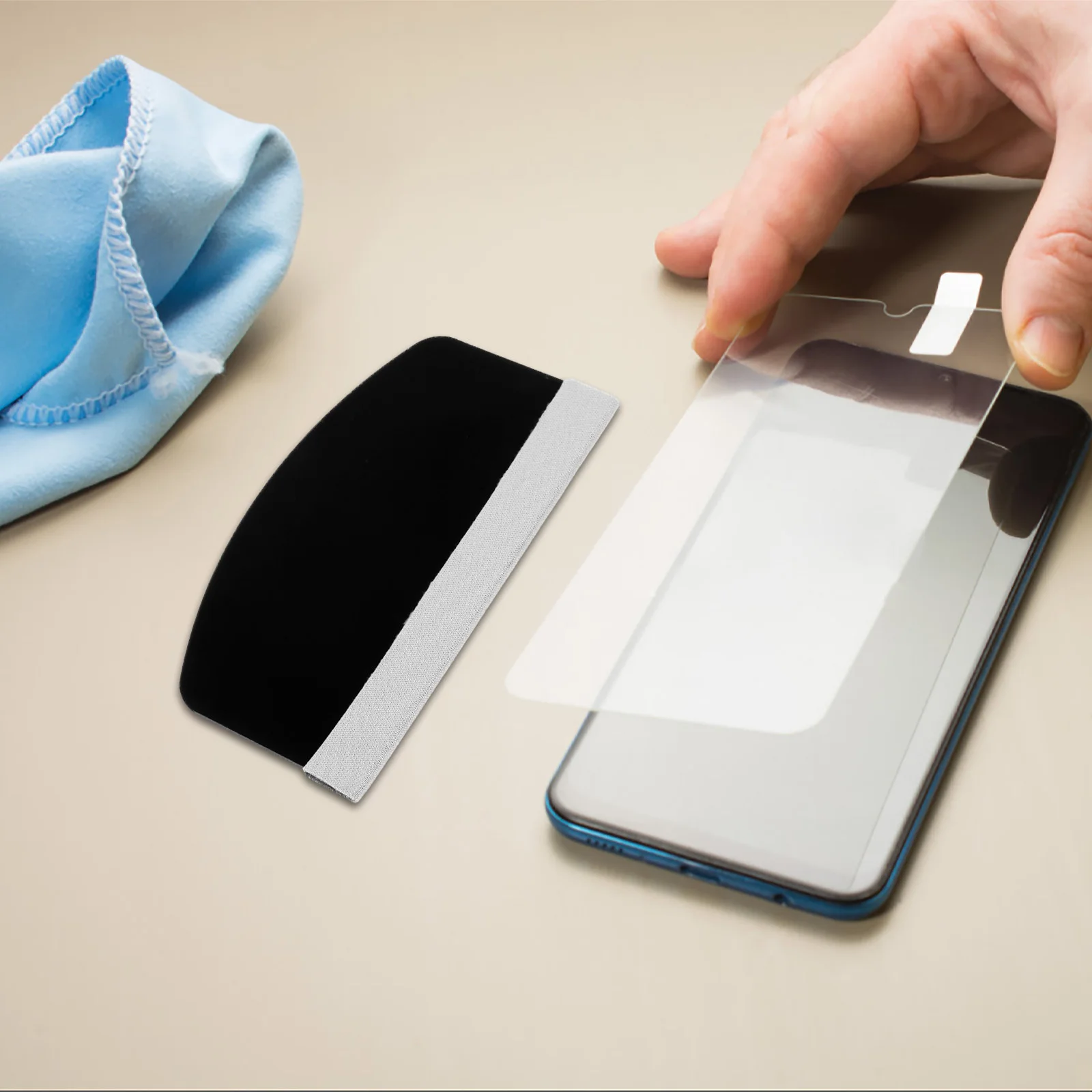 

Phone Screen Film Squeegee Tool Curved Edge Bubble-Free Application Scraper for Smooth Protector Installation Plastic Smoothing