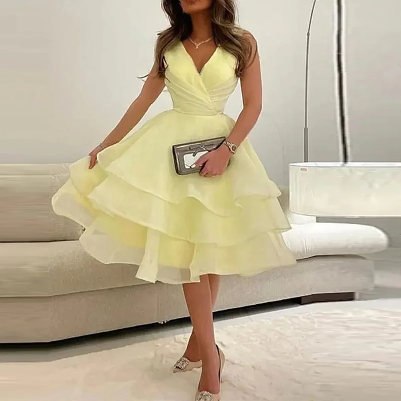 

Yellow V-Neck Tiered Chiffon Dress A-line Puffy Prom Dress Sleeveless Knee Length Midi Cocktail Dress Elegant Party Dresses
