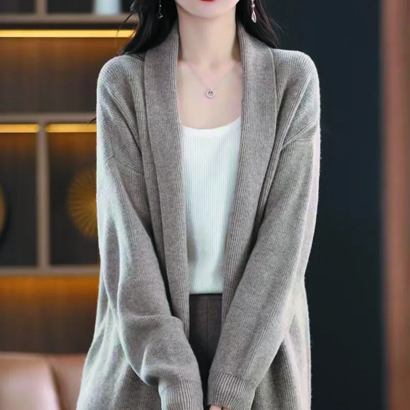 New Autumn And Winter Loose Wool Cardigan Female Zipper Twist Long Sleeve Knit Round Neck Sweater Solid Color Coat Jacket