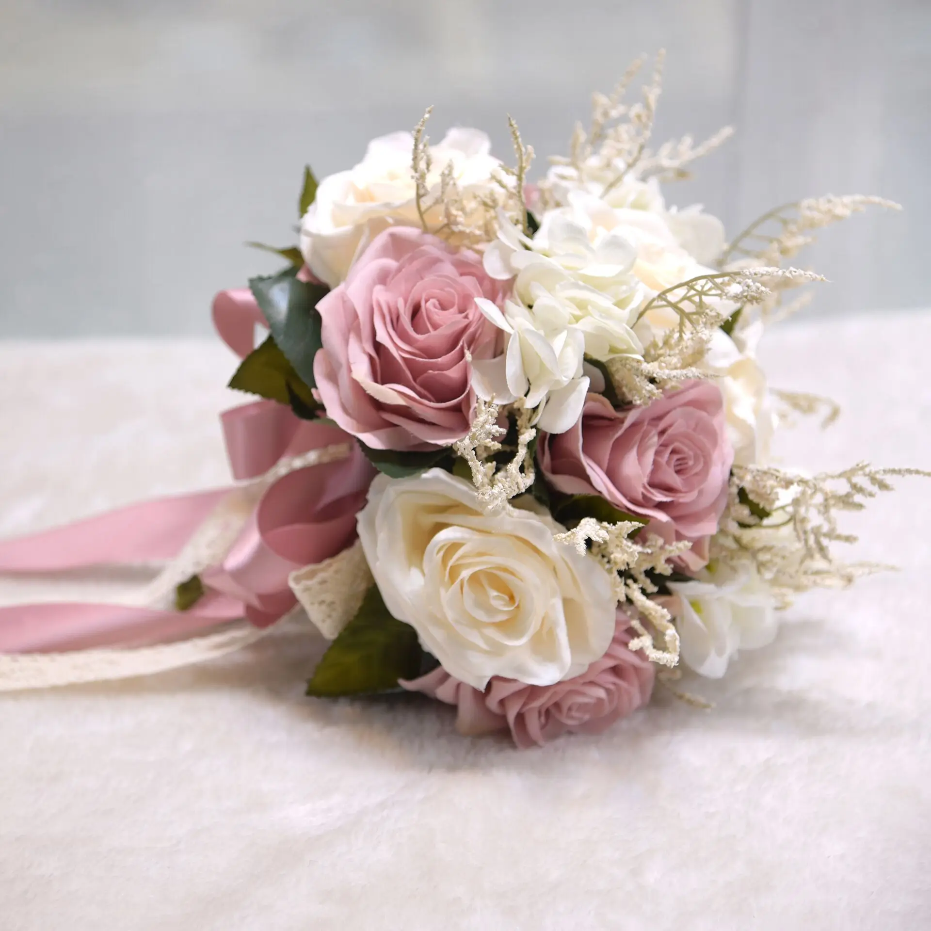 Houden Bloemen Kunstmatige Natuurlijke Roos Bruidsboeket Met Zijde Satijn Lint Roze Witte Champagne Bruidsmeisje Bruidsfeest