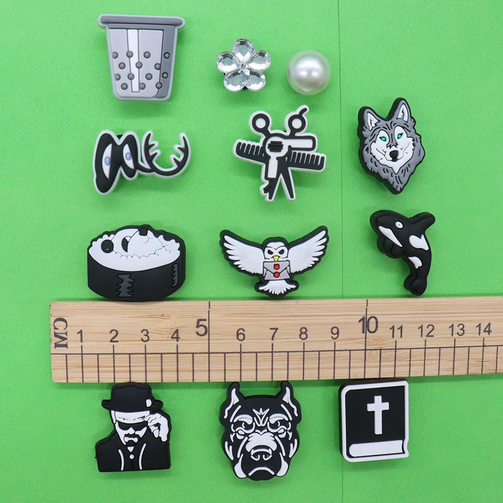 1-12PCS PVC Shoe Charms Owl Fish Wolf Scissors Flower Dog Man Book Bucket Buckle Clog Hole Slipper Accessories Decorations 