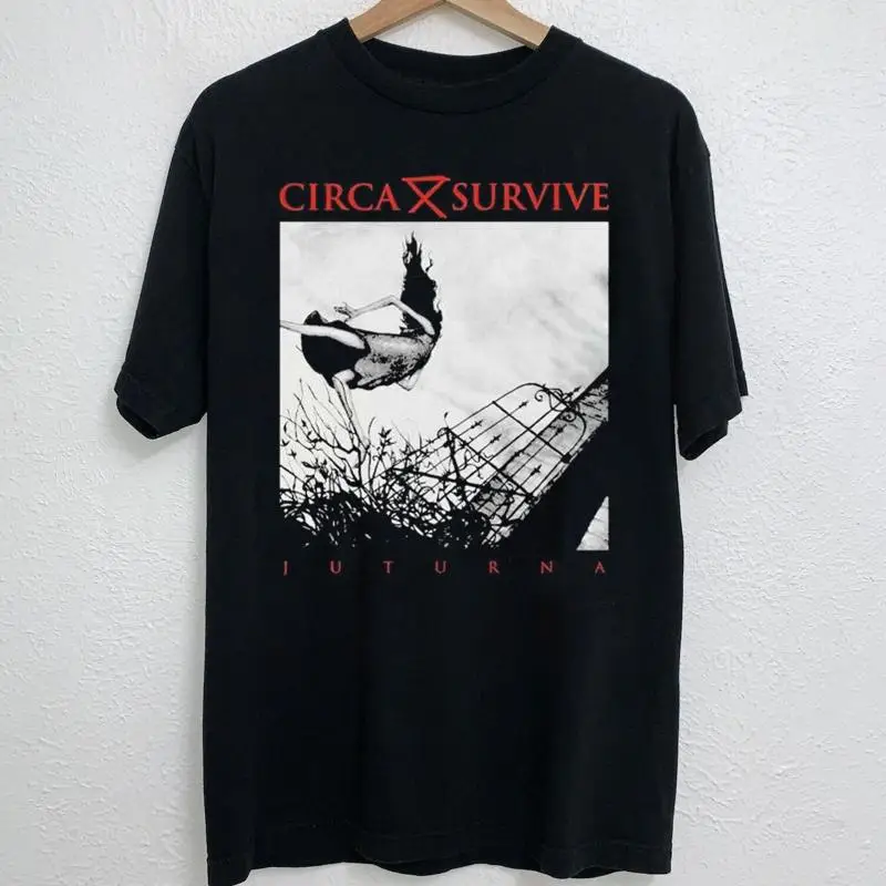 Camiseta negra de todas las tallas con portada del álbum Circa Survive Juturna