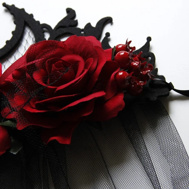 Gothic Tiara Crown สีดําสีแดง Rose แถบคาดศีรษะฮาโลวีน King เจ้าสาว Headdress แม่มดคอสเพลย์ Headdress Masquerade Party Headwear