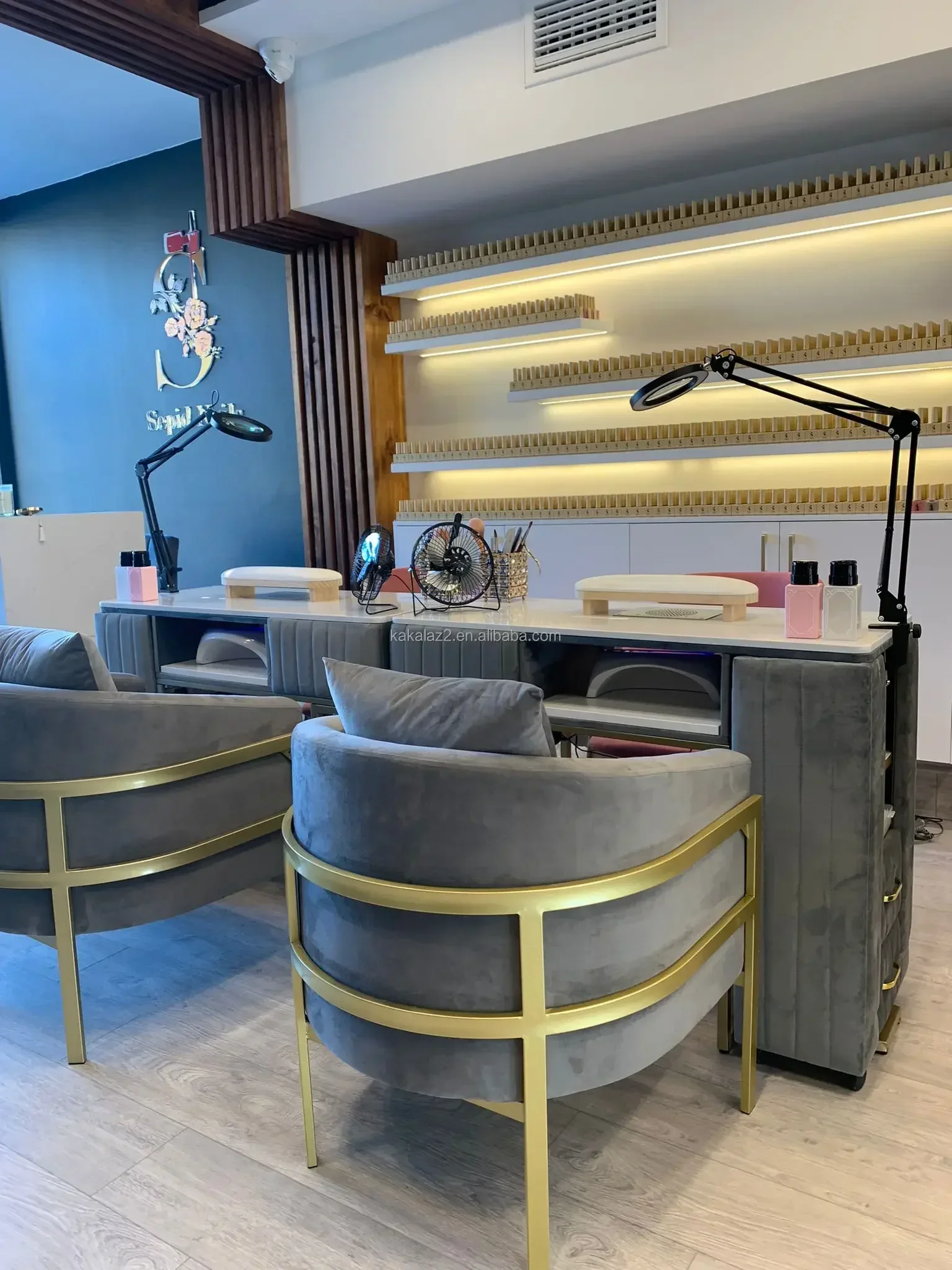 أثاث صالون تجميل تجاري كرسي باديكير طاولة مانيكير مجموعة صالون رائجة البيع