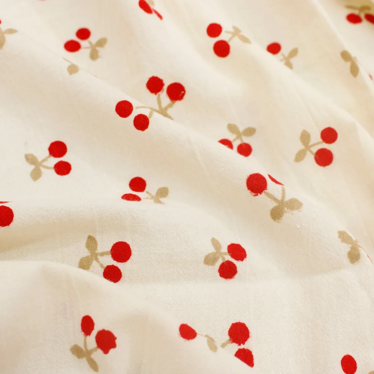 Idyllic Cherry Print 100%Cotton Fabric Cute Red Cherry Print Children's Pajamas Quilt DIY Sewing Blanket Material