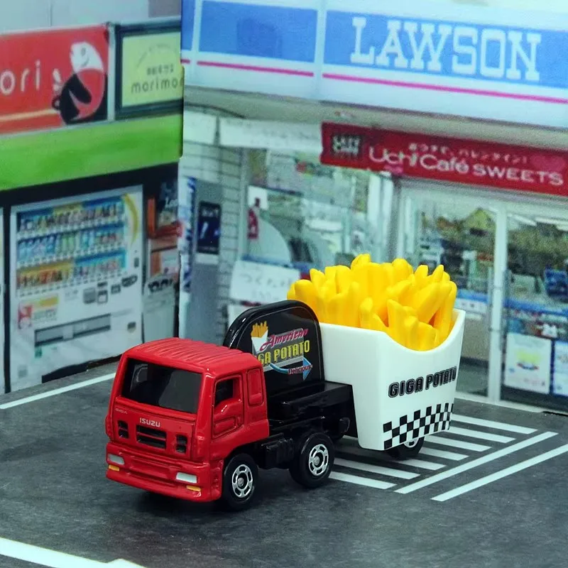 Takara Tomy Tomica No.55 Isuzu Giga, coche de patata frita, camión para patatas fritas, modelo fundido a presión de aleación, réplica de la serie, regalos para niños, juguetes para niños