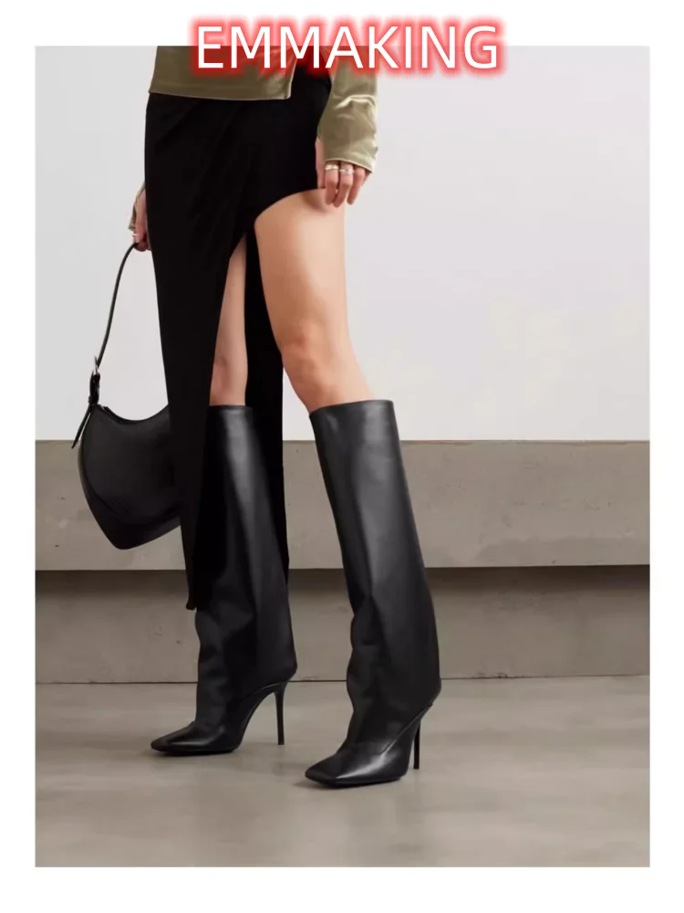 INS المتخصصة تصميم الانزلاق على شخصية أحذية طويلة رئيس مربع رقيقة كعب فارس الأحذية المدرج مرحلة الأداء أحذية النساء كبيرة الحجم