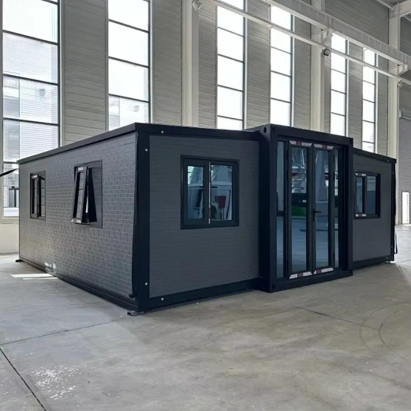 20ft Expandable Steel Container House for Glamping Featuring Sandwich Panel for Bedroom Entry Use for Hotels and Courtyards