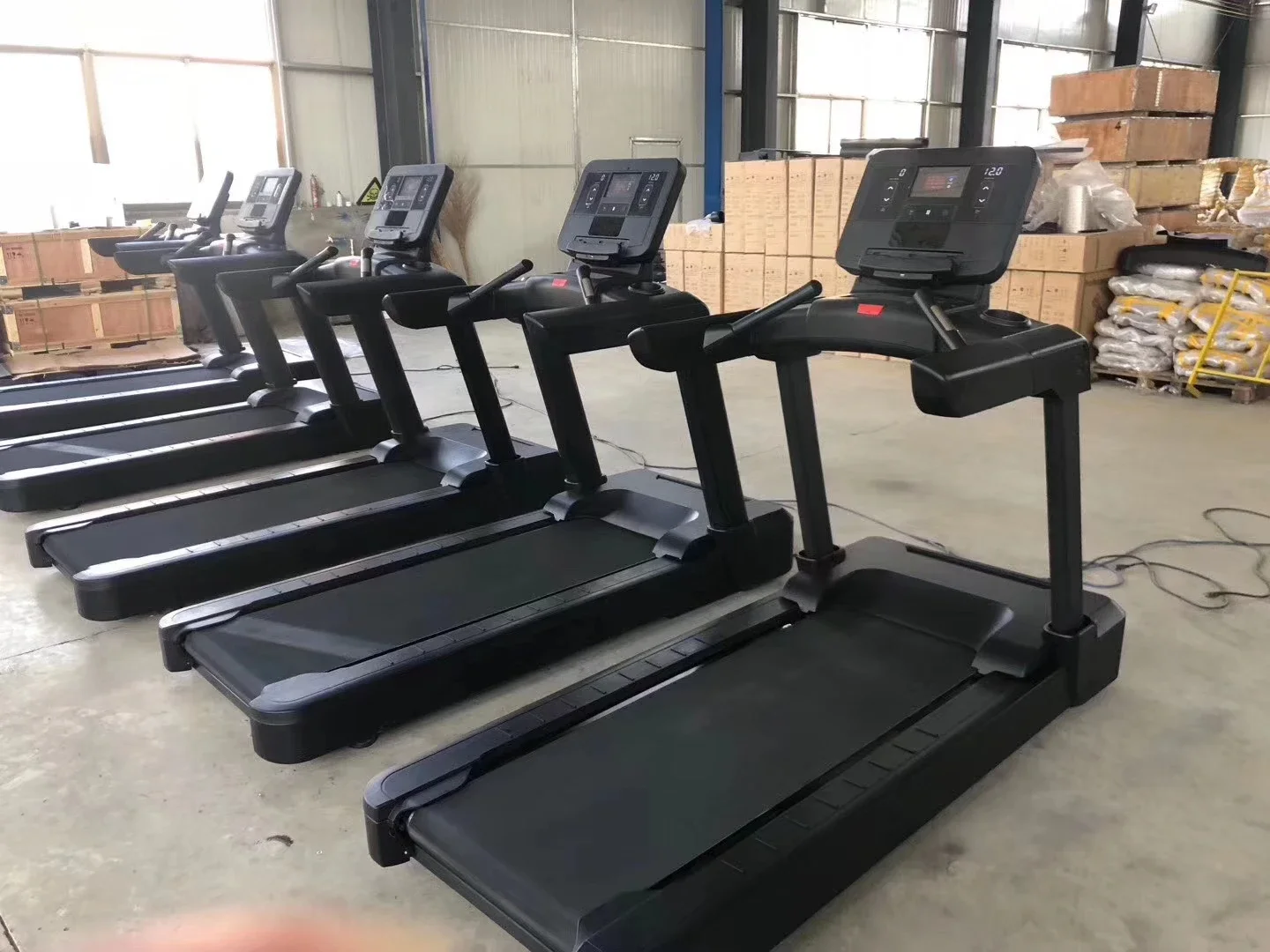 High Quality Manufacturer Cardio Gym Fitness Equipment Commercial Motorized Treadmill running machine