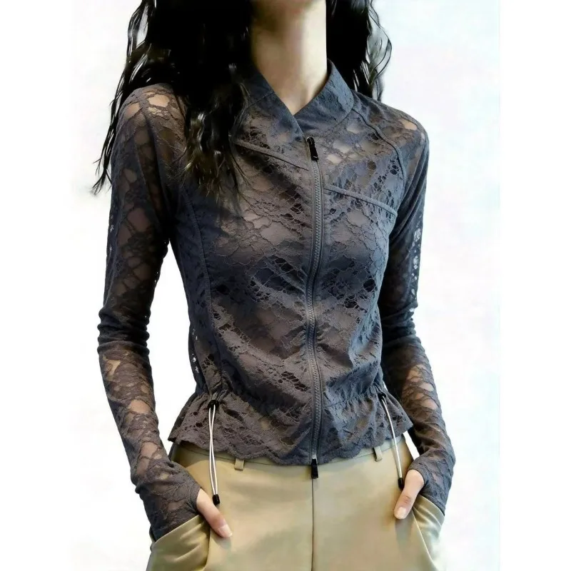 Unique and Elegant Super Good-looking High-end Top New Summer Design Niche Style Casual Women's Wear Simple Fashion Women's Wear