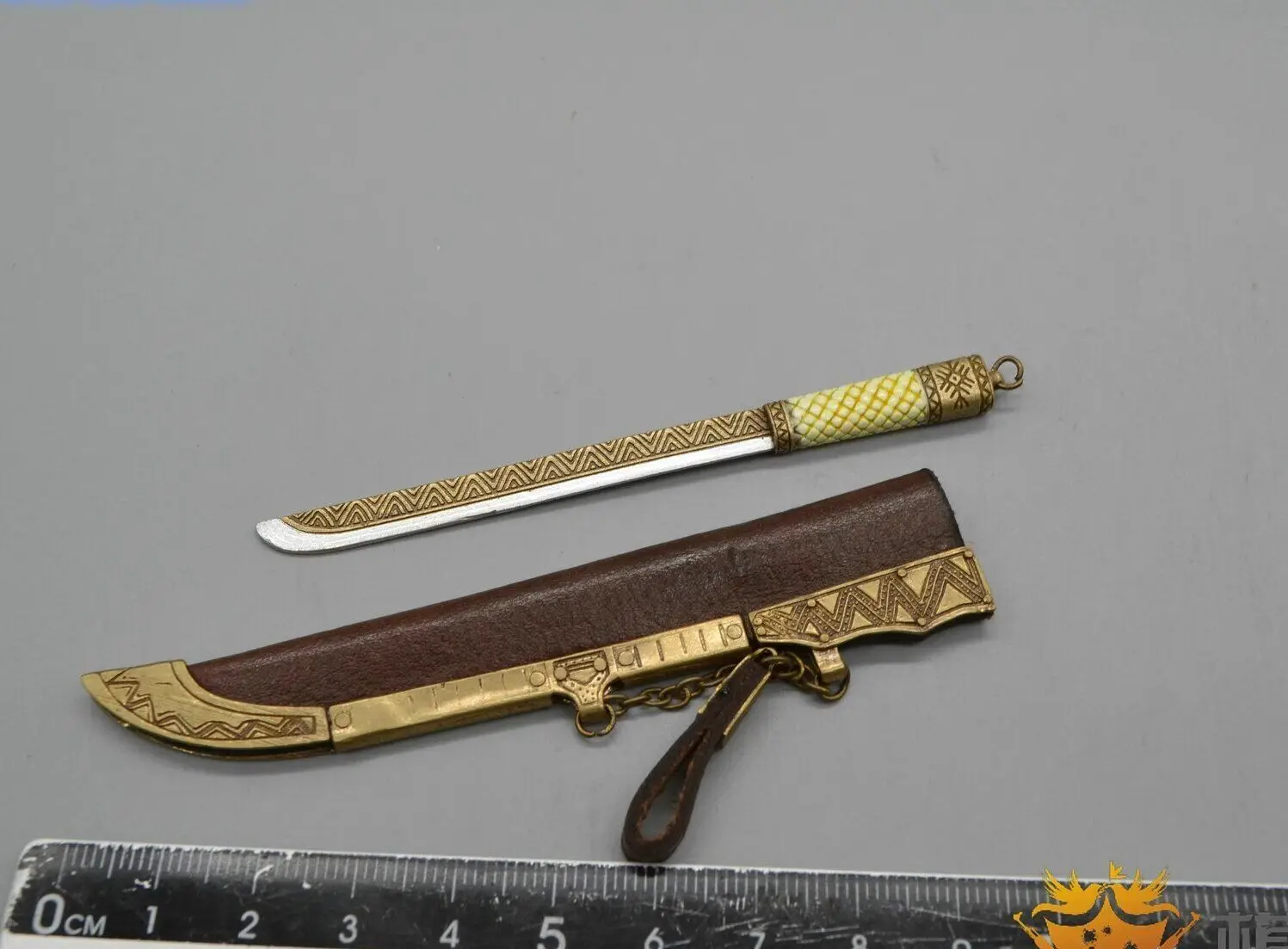 

COOMODEL EL003 1/6 Short Sword Model for 12'' Male Figure Viking Conqueror