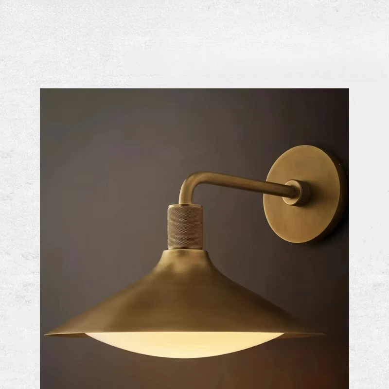 Antique brass wall lamp, suitable for interior decoration by North American designers and project contractors