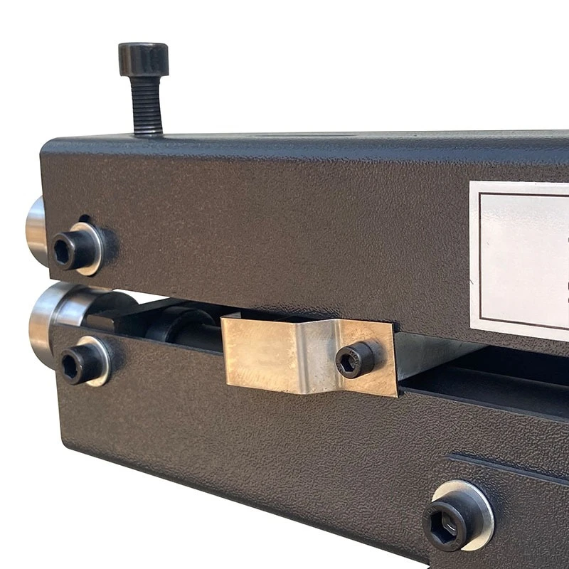 Manual outlet reel machine RM18A widening bracket to increase the base 18 inches throat depth 1.2mm processing thickness