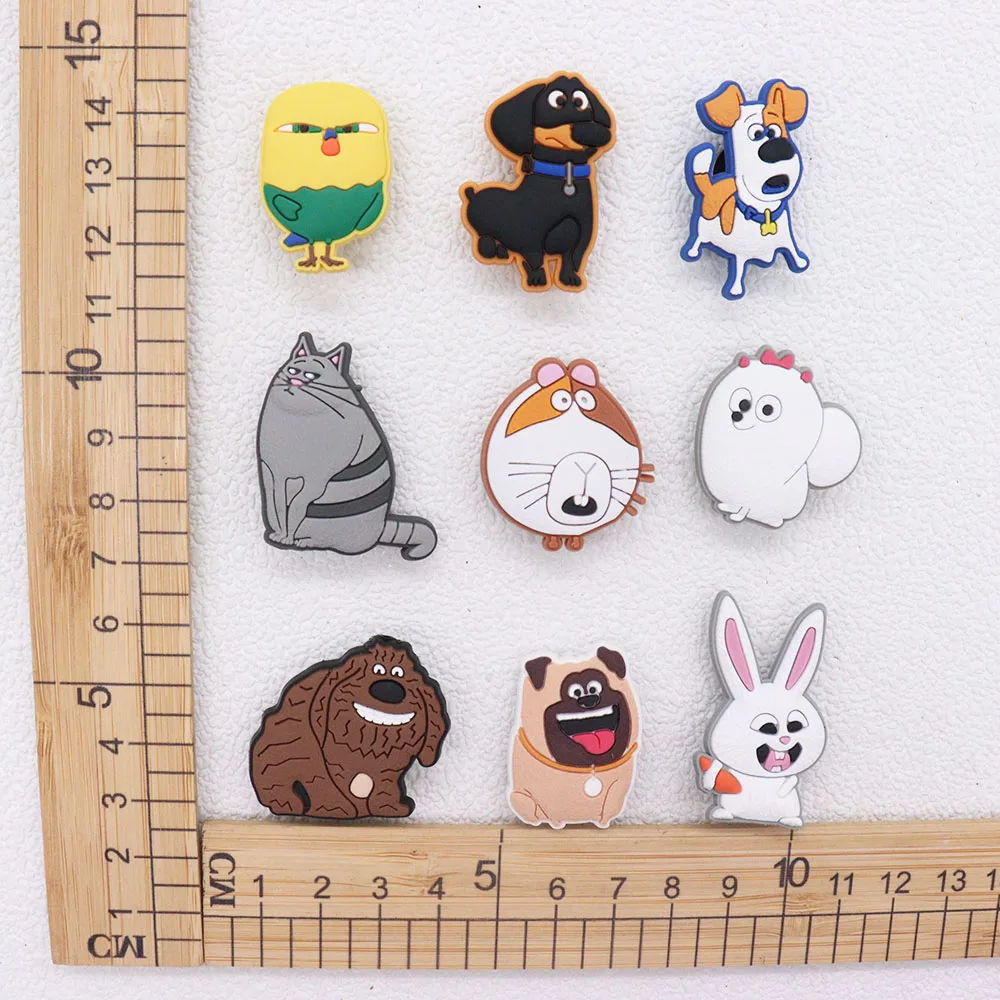 1-9Pcs The Secret Life of Pets Boys Girls Shoe Buckle Charms Lovely Rabbit Dogs Max PVC Decorations DIY Backpack