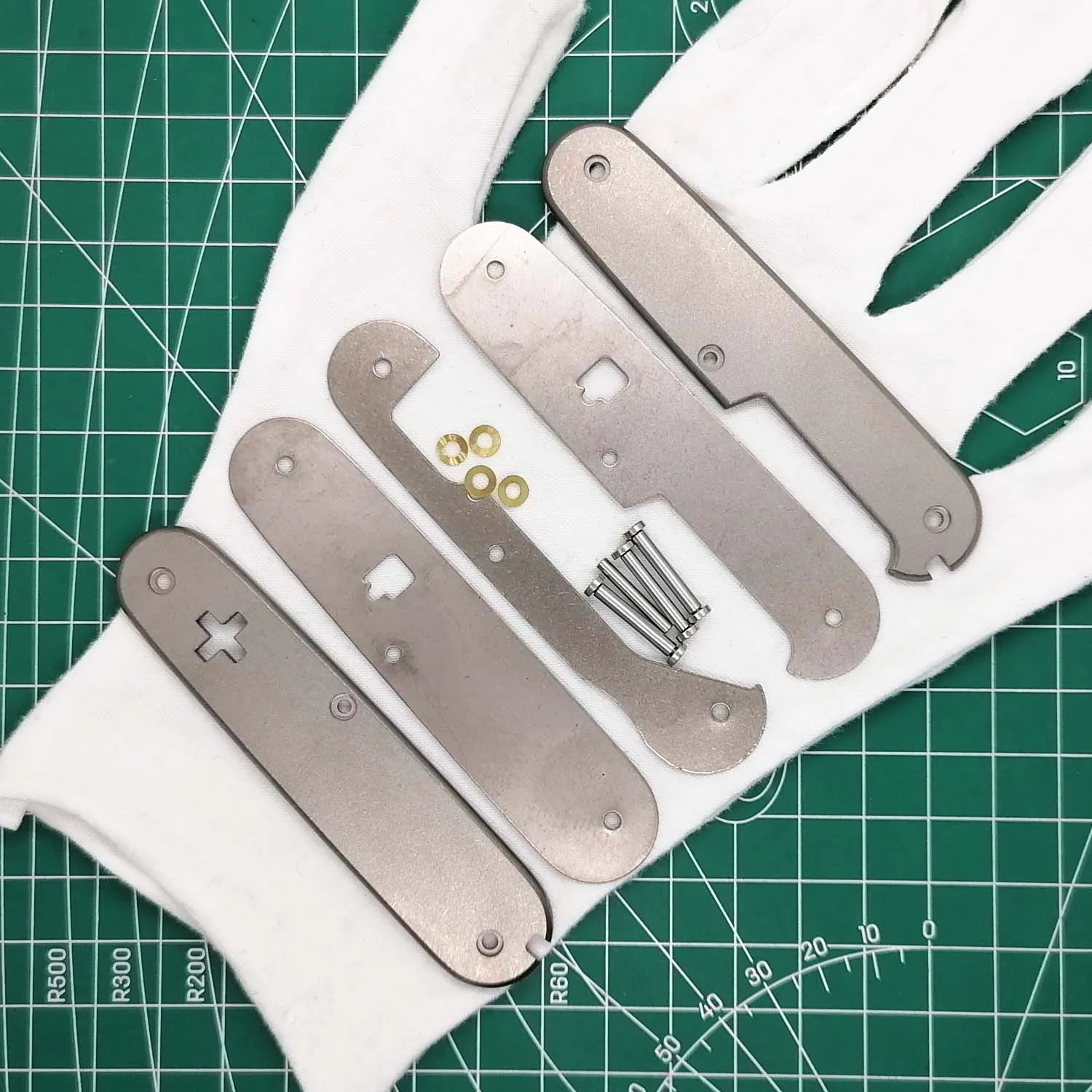 balancas de titanio personalizadas com pinca e slot toothpick canivete suico victorinox alca sak ti substituicao de escala 91 mm 01