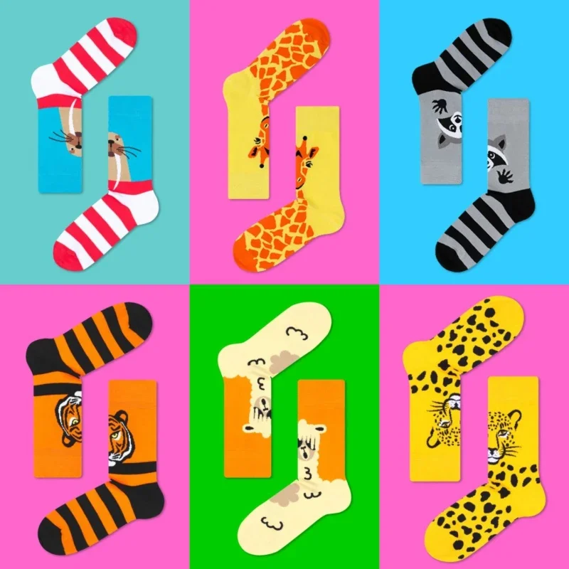 

New creative oil painting style art fashion socks, European and American street skateboards, mid-tube lovers cotton socks