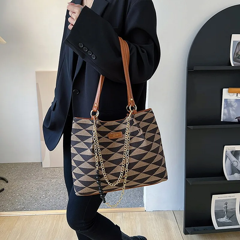 

Women High End Elegant Fashion Leather Tote Bag Luxury Shoulder Handbag Classic Crossbody Daily Use