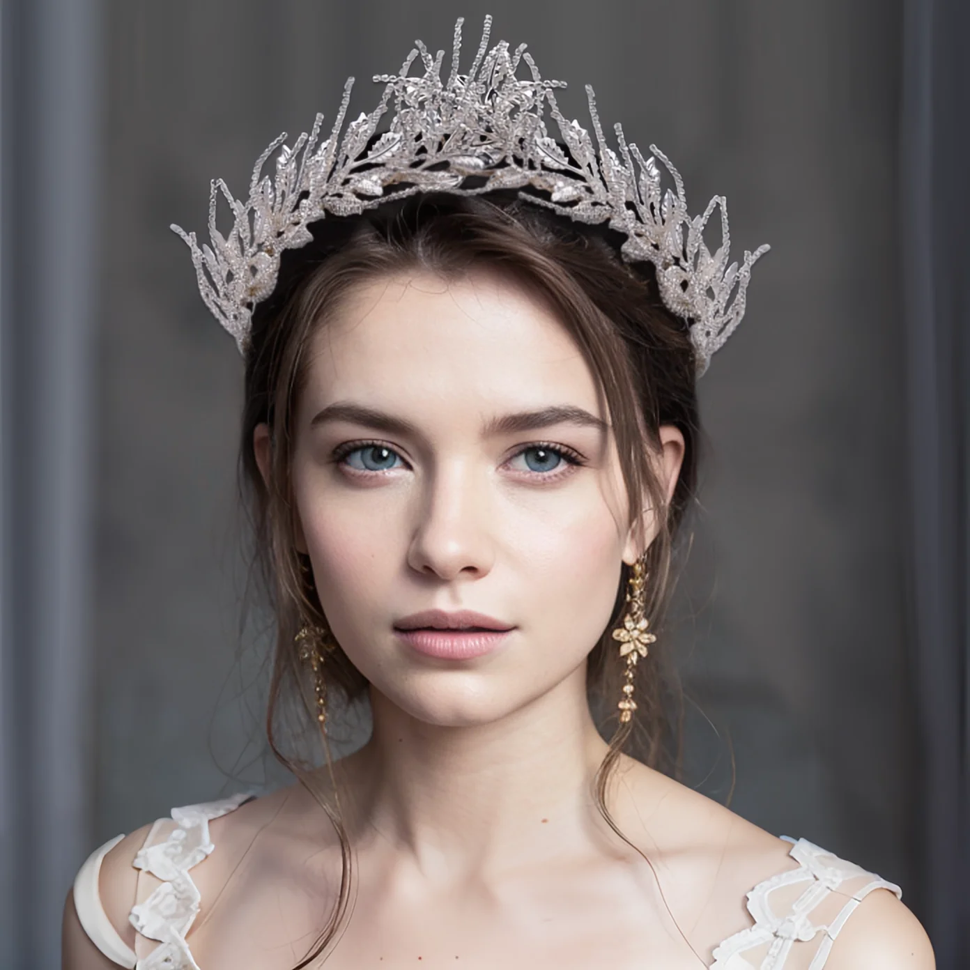 

HP559 Bridal Crystal Crown Tiara Headband for Women Girls Wedding Birthday Party Princess Vintage Bridal Hair Accessories