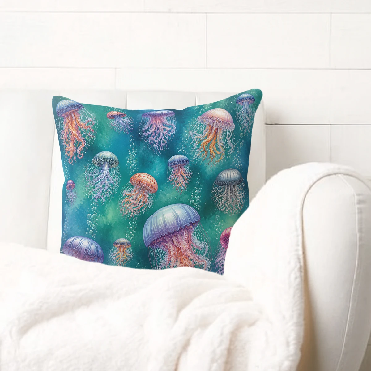 Retro Circular Pattern Polyester Pillow Cover - Stylish 2D Printed Cushion Case for Sofa, Bedroom and Living Room Decor