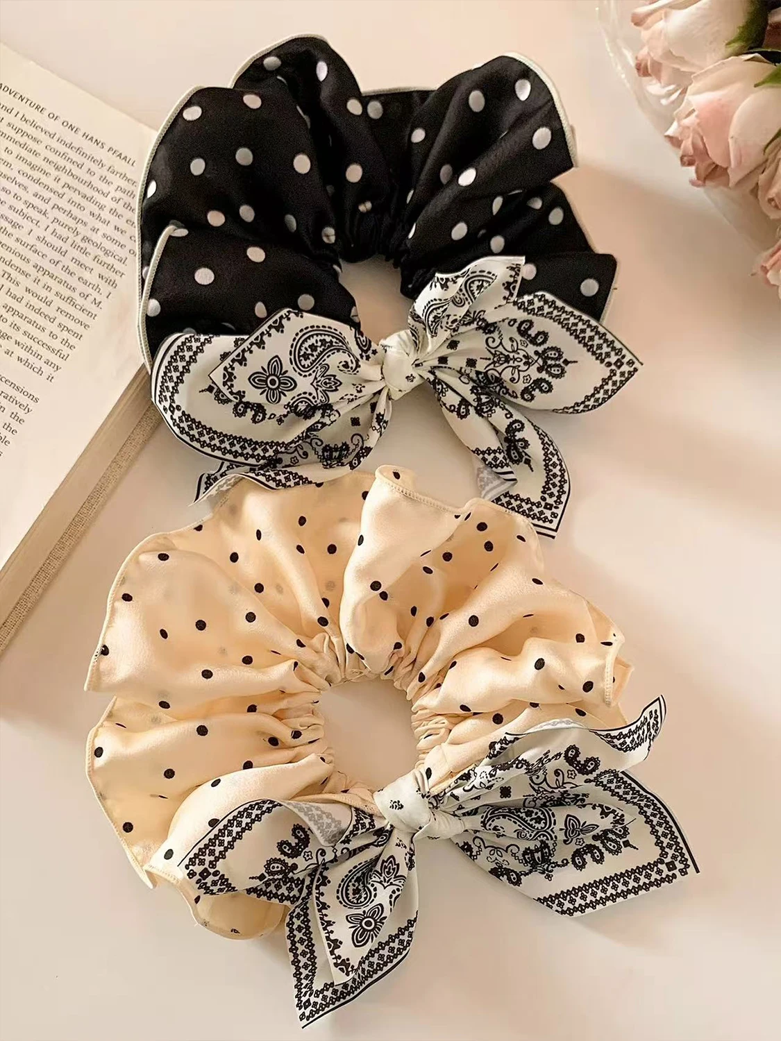 1 Stück gepunktetes bedrucktes modisches Dickdarm-Haargummi, Retro-High-End-Haarband mit Cashew-Blumen-Schleife, elegantes Haarband