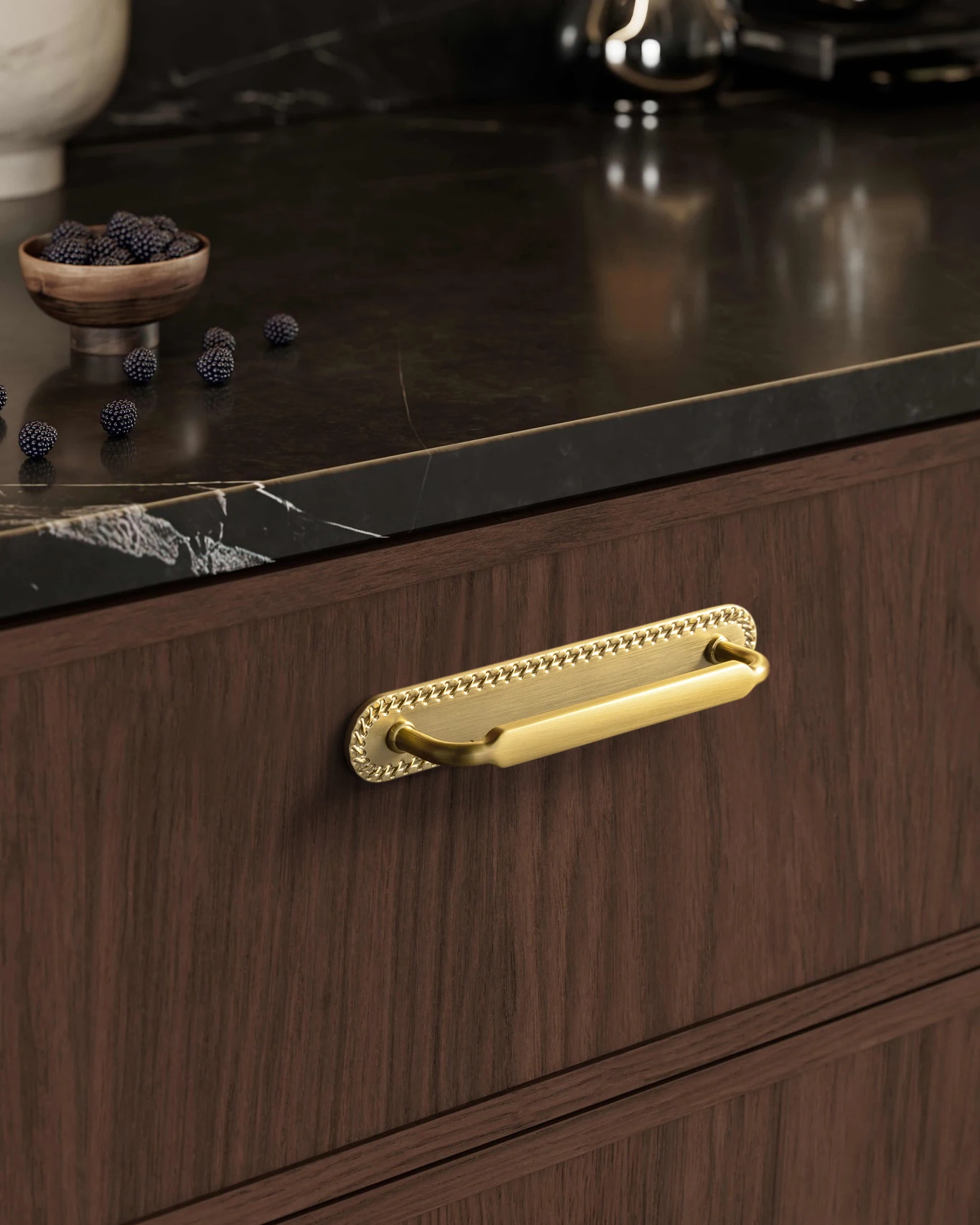 1pc/6-Packing Fancy Vintage Cabinet Pull Retro Furniture Handle with Backplate Cabinet Refurbishment Kitchen Handle