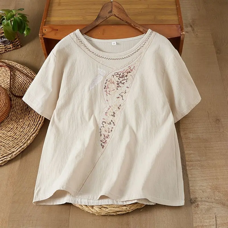 

Новая женская футболка свободного кроя с круглым вырезом и вышивкой, из хлопка и льна, в корейском стиле, больших размеров, весна-лето