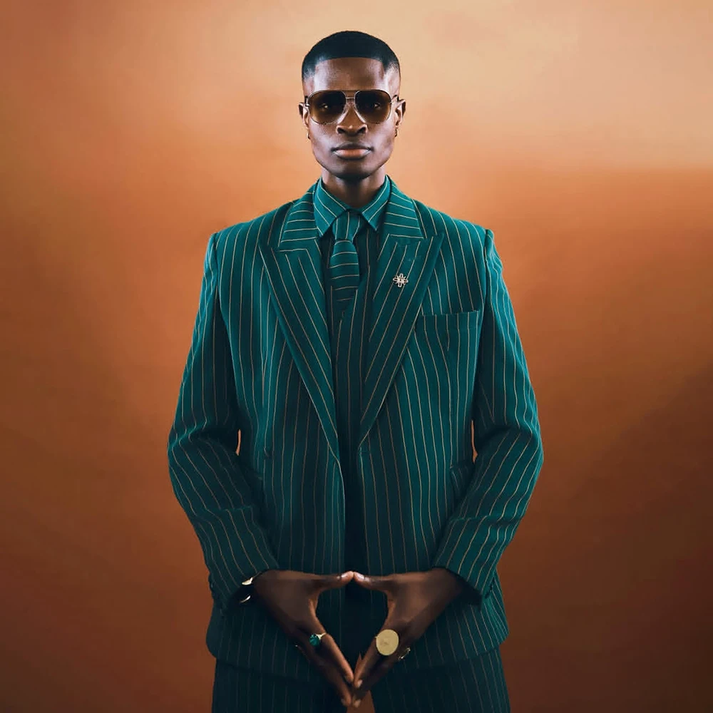 

Customzied Men's Suits 3 Piece Jacket Pants Vest Full Sets High Quality Single Breasted Peak Lapel Outfits Party Blazer Costume