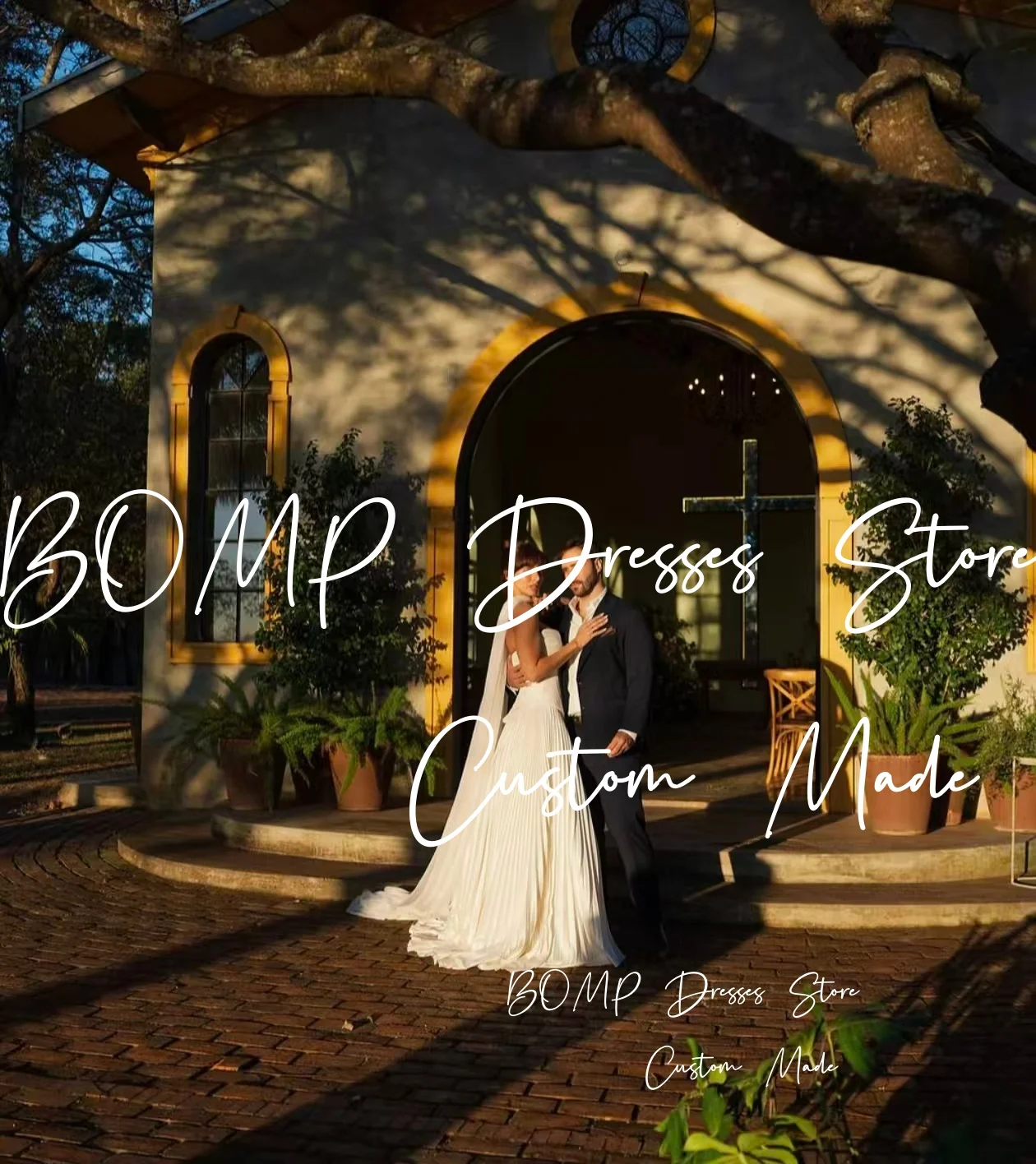 BOMP أنيق مطوي فستان حفلات الزفاف على شكل قلب مشد سويب تراين على شكل حرف a فستان زفاف من الساتان الأبيض مخصص فيستدو دي نوفيا