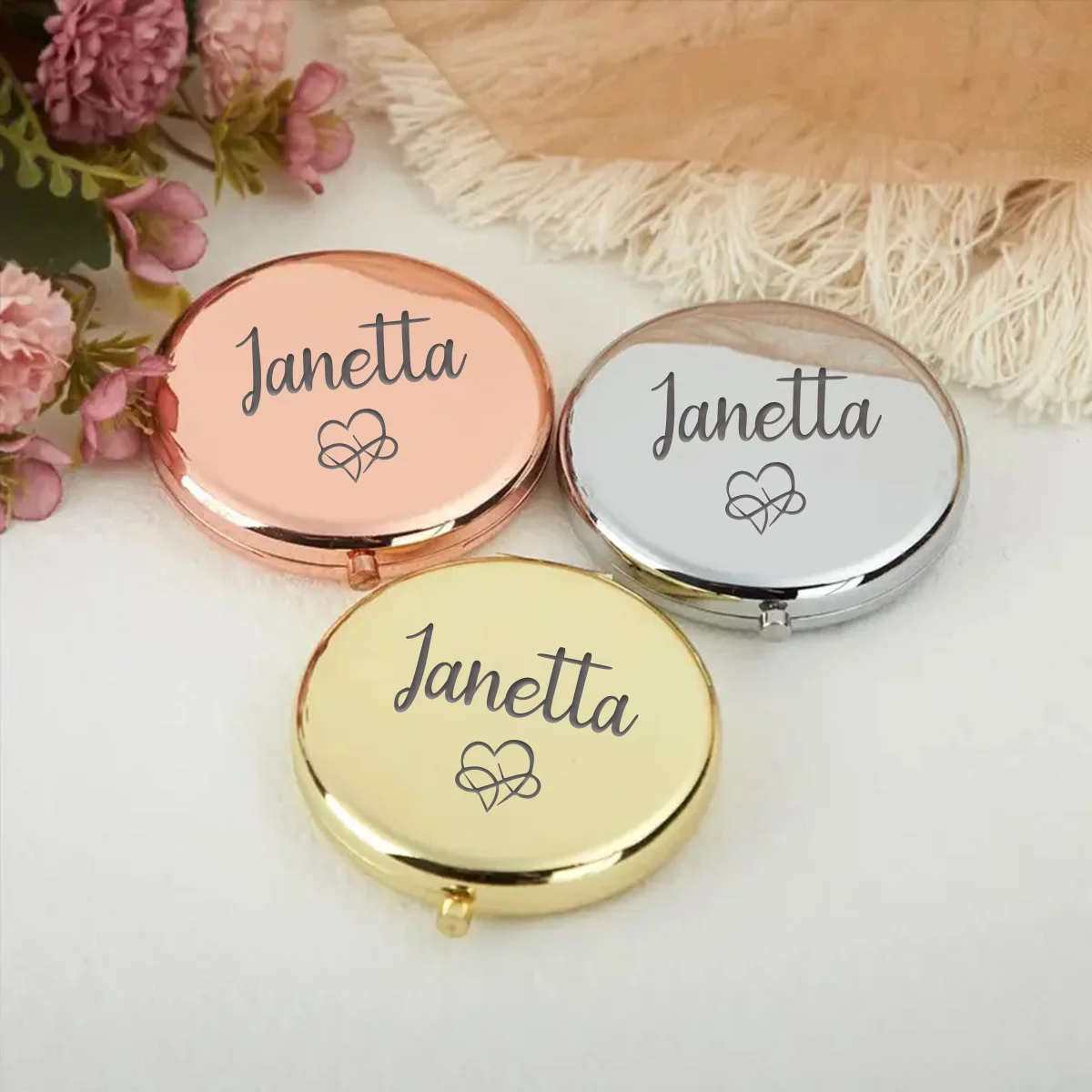 1pc Lovely Heart-shaped pattern Custom Name Mirror With Name Makeup Mirror Folding Mirror Wedding Party Gifts