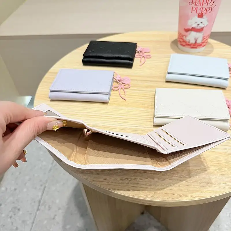 Damen-Geldbörse aus Kunstleder mit Schleifenmuster, mehreren Kartenfächern, perfekt für den täglichen Einkauf, Pendeln und Reisen. – Detail 12