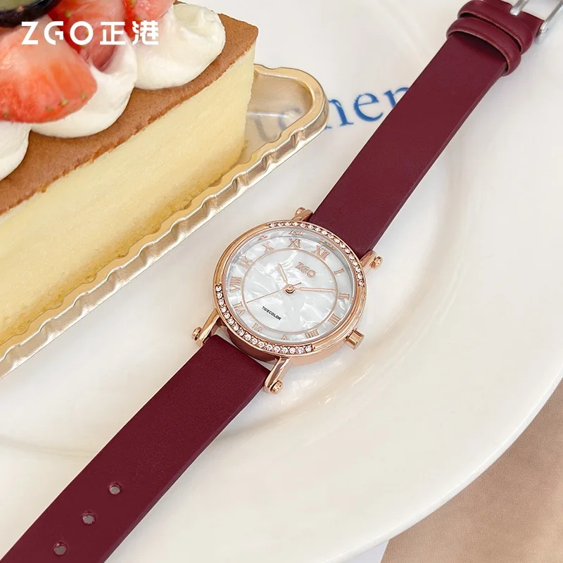 ZGO 여성용 시계, 복고풍 독특한 고급 스타일, 가죽 스트랩, 빨간색 방수 쿼츠 시계 2161