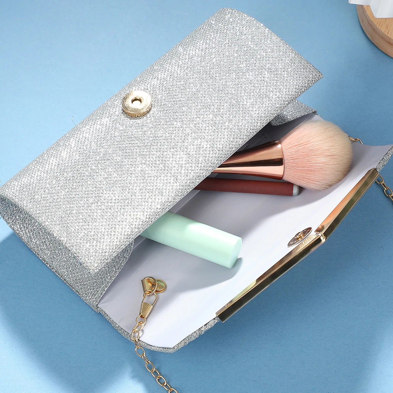 حقيبة سهرة عصرية جديدة أنيقة ذات ثنيات لحفلات الزفاف وحفلات الزفاف وحقيبة يد أنيقة بكتف واحد وسلسلة كروس