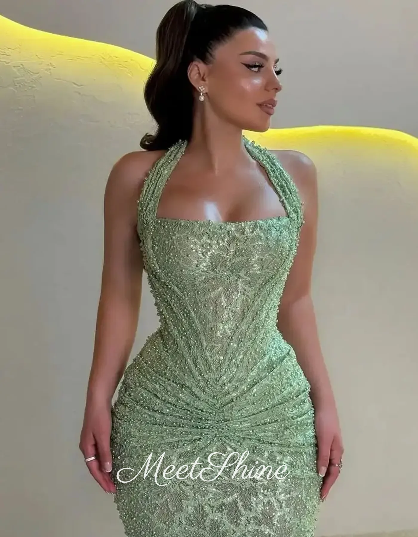 Luxury Halter Mermaid Pearls Beading Pleated Evening Dresses Dubai Sleeveless Charming Sweep Train Tulle Prom Dresses Customized
