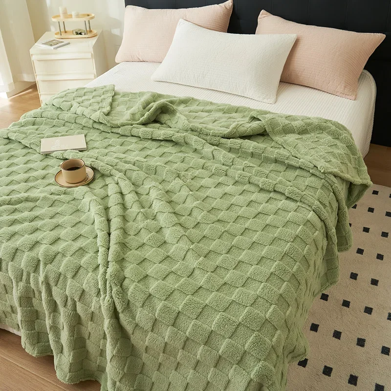 Winters Thickened Monolayer Taffu lamb Wool Green Blanket Plaid Simple Warm Flannel Blanket for Soft Sofa Blanket Bed cover