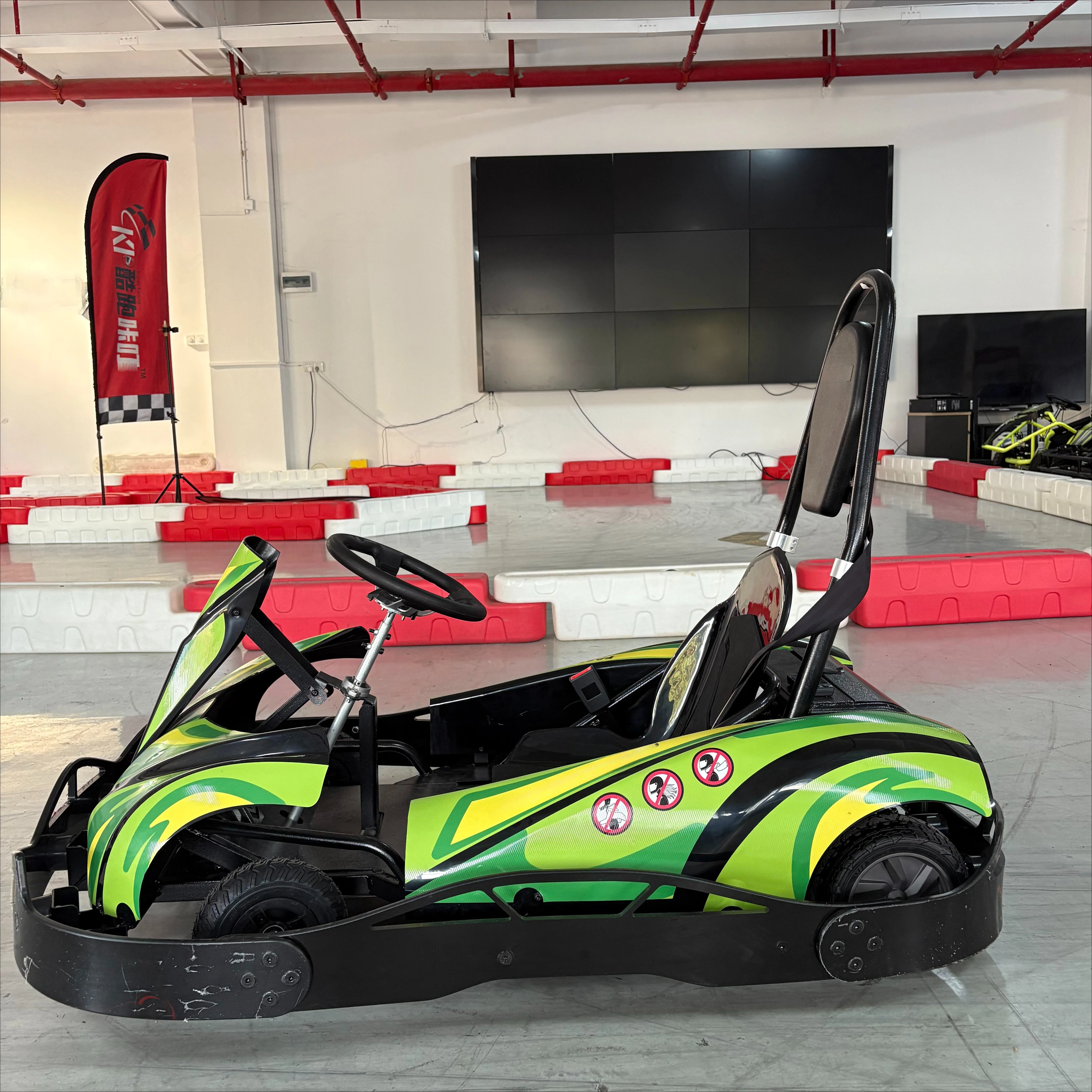 โรงงานขายส่งรถโกคาร์ทไฟฟ้าสีเขียวรุ่นใหม่สำหรับเด็ก คุณภาพสูง ปลอดภัย สำหรับการใช้งานเชิงพาณิชย์  รับสั่งทำตามความต้องการ