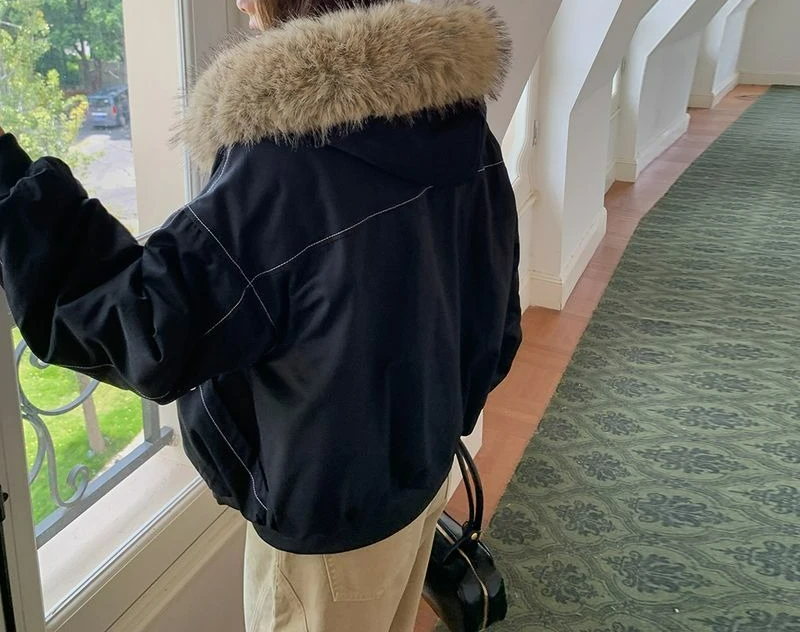 2025 Vintage Fur Collar Jacket Women's Winter Thick Hooded Design Sense Short Cotton Jacket