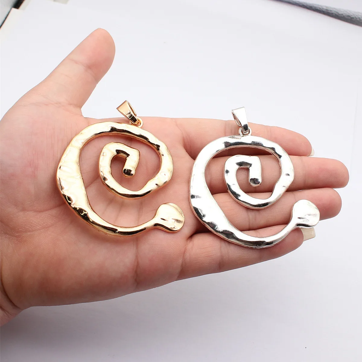 

WYSIWYG 1pcs 80x70mm 2 Colors Antique Silver Color Kc Gold Color Large Swirl Shaped Pendant For DIY Jewelry Making