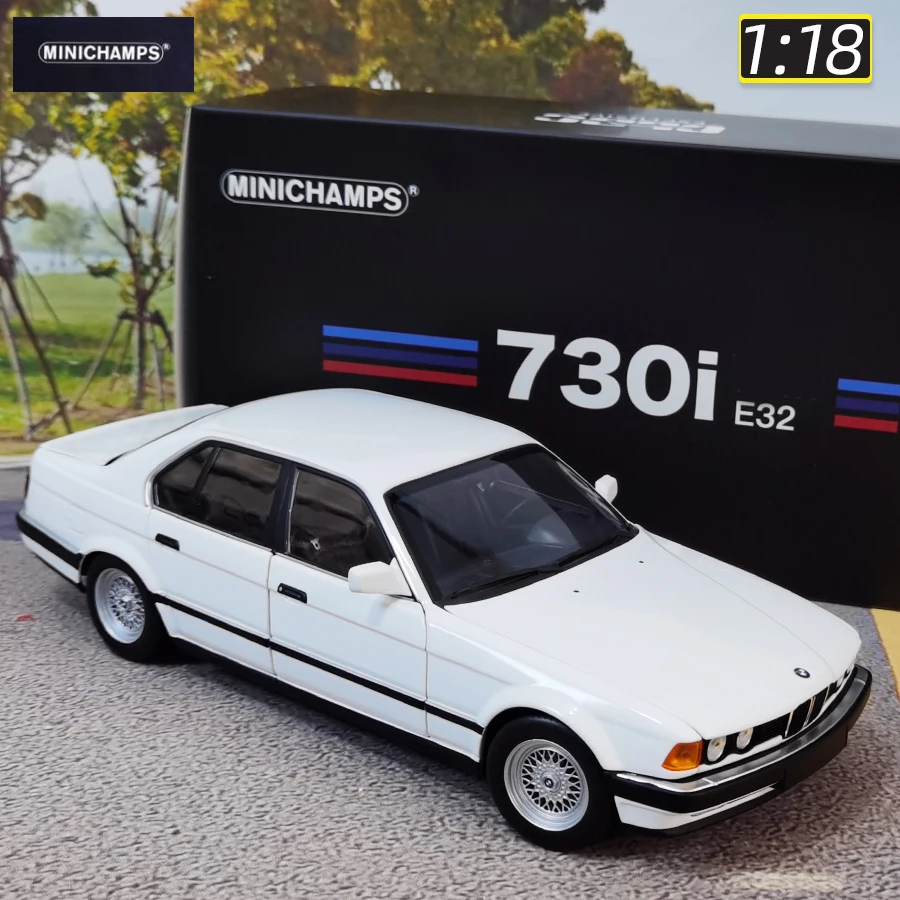 

Литая под давлением модель MINICHAMPS 1:18 7 серии 730i E32 96, коллекция моделей автомобилей из сплава, подарочный дисплей для друзей