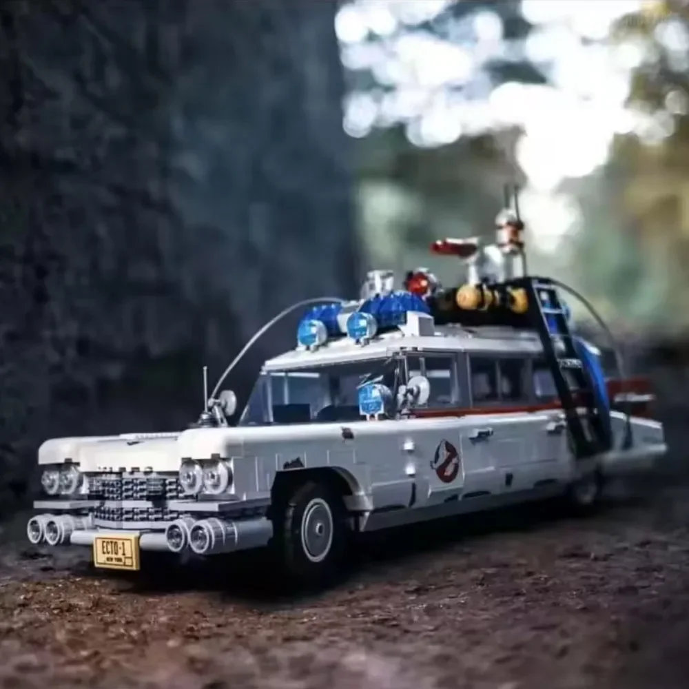 

Creative Expert Ghostbusters ECTO-1 Vehicle Building Blocks Model Bricks Adults Gift Sets Compatible 10274 Movie 2352PCS Series