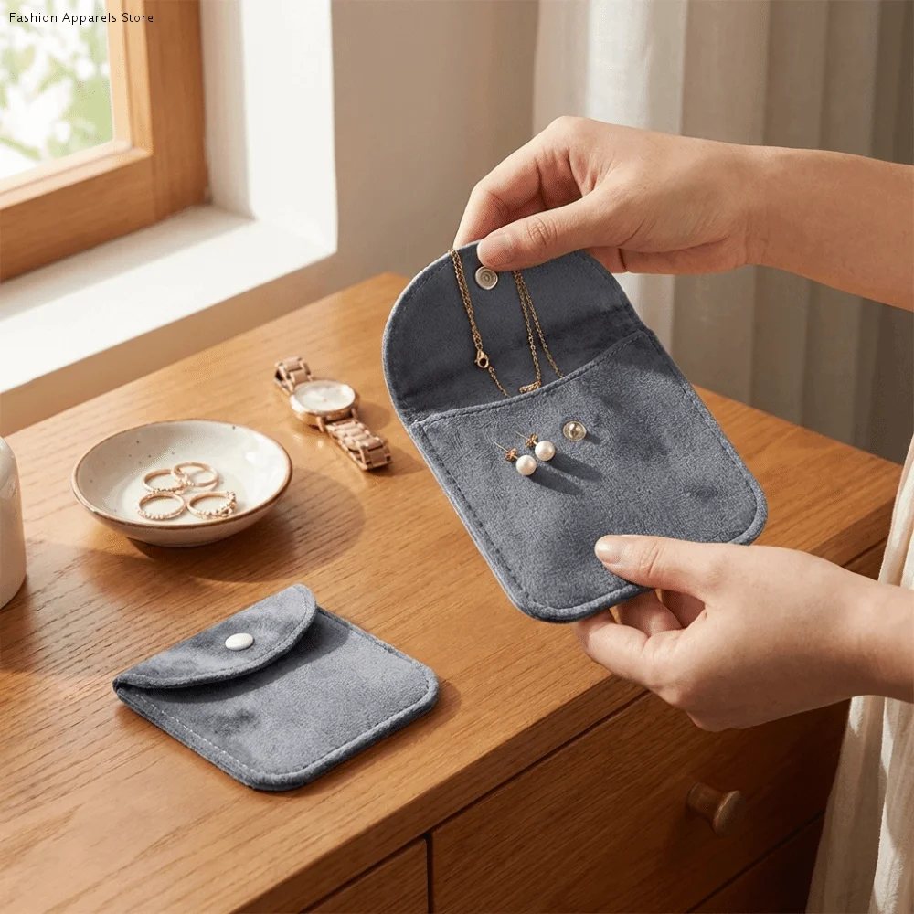 Soft Velvet Jewelry Pouch Portable Dust Protect Packaging Gift Bag Envelope Style Snap Button Storage Jewelry Organizer