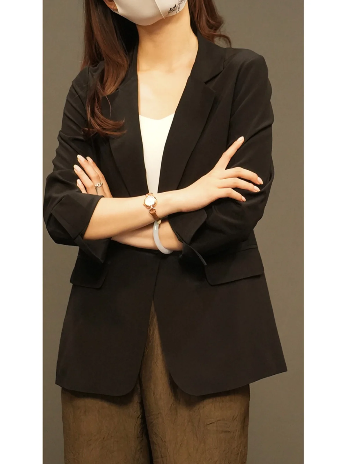 

High Quali Silk Ladies Suit Jaet Thin Long Sve Commute Top Women's Faion Straight Cut Sle Pure Color One Button