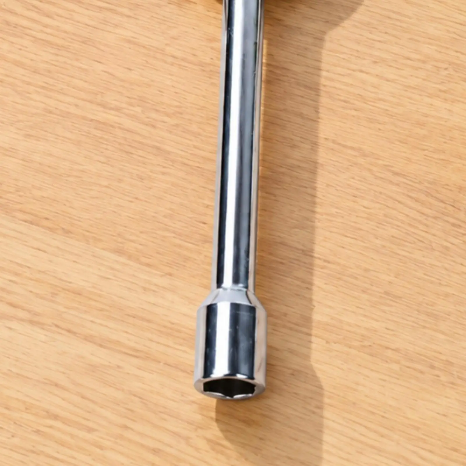 Cross-Shaped Automotive Socket Wrench High-Leverage Cross Tire Wrench with Retaining Clip Reinforced Easy to Clean