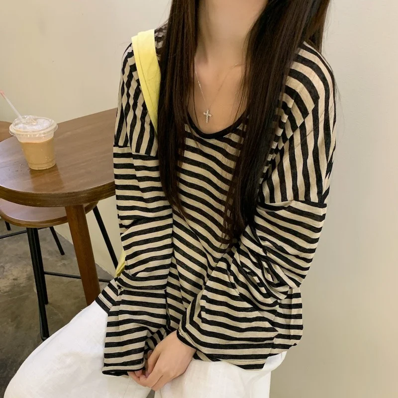 Autumn Harajuku Tops Y2k Black Apricot Striped V Neck T-shirts Baggy Casual Long Sleeved Top Woman Clothes Grunge Korean Fashion