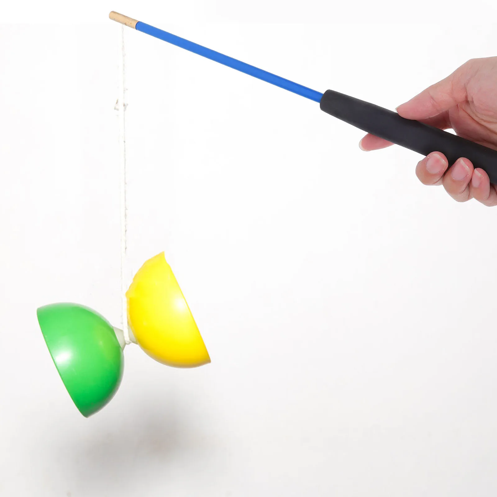 

1 Pair Plastic Diabolo Sticks Anti Slip Handles Spinning Fitness For Kids Adults Chinese Yoyo Performance Juggling Circus Prop