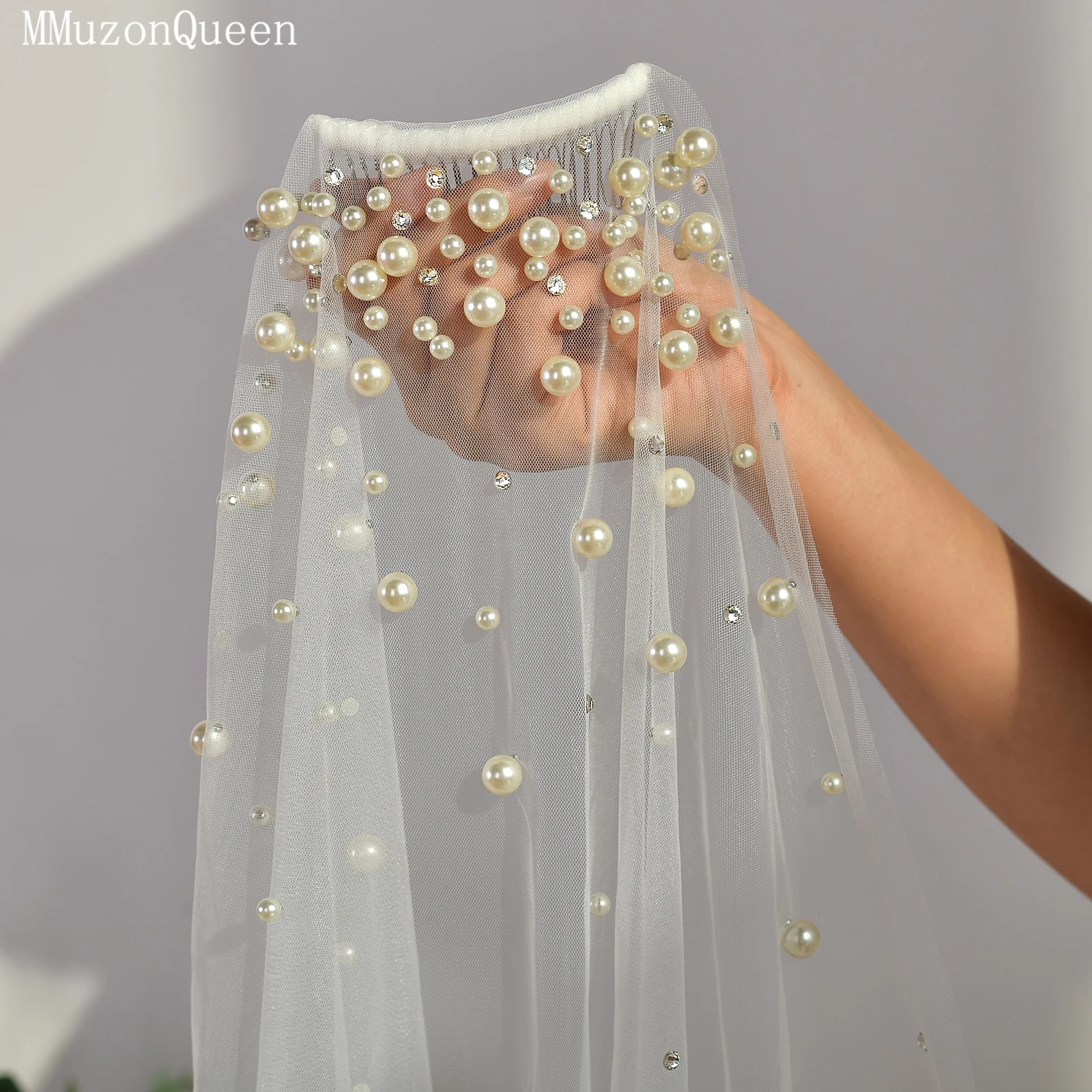 TOPQUEEN Elegant Pearl Wedding Veil Soft Single-Layer Brautschleier Mit Strass Minimalist Design With Comb Customizable V135 image 4