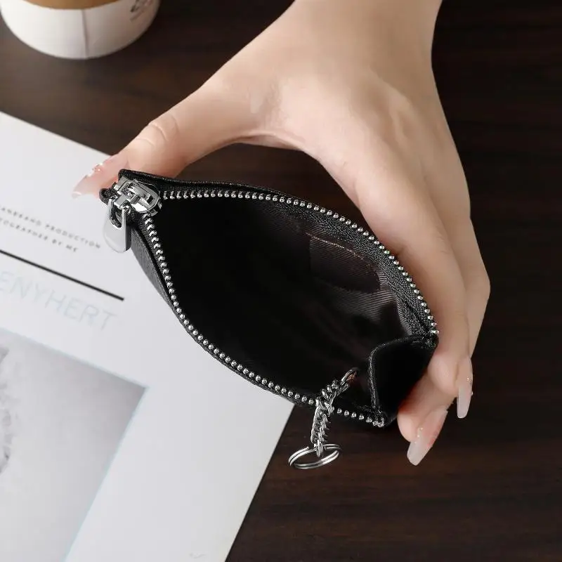 Fashionable PU Leather Coin Purse Heart Shape Keychain Wallet for Women Color Block Design Daily Use