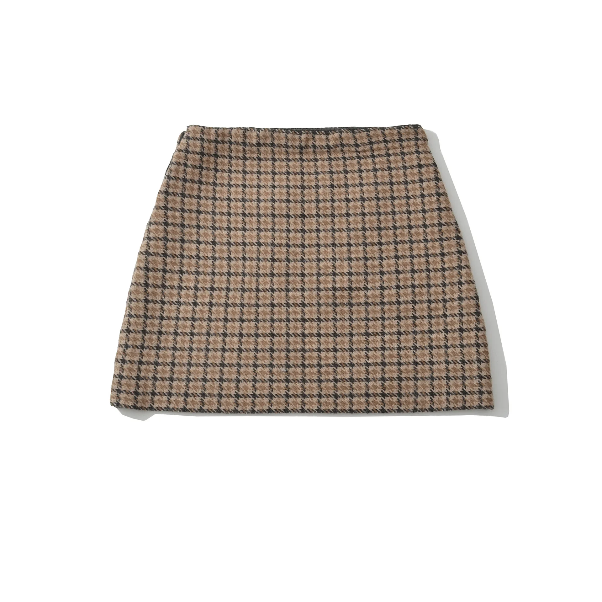 New Korean Casaul Elegant Style High Waist Long Leg Plaid Short Skirt With Side Button Detail For Women Style Fashion Skirt TY1O